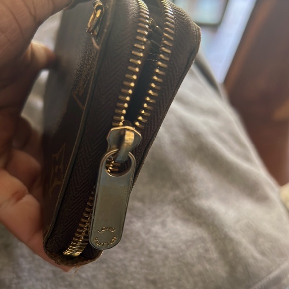 Louis Vuitton wallet - Picture 2 of 11